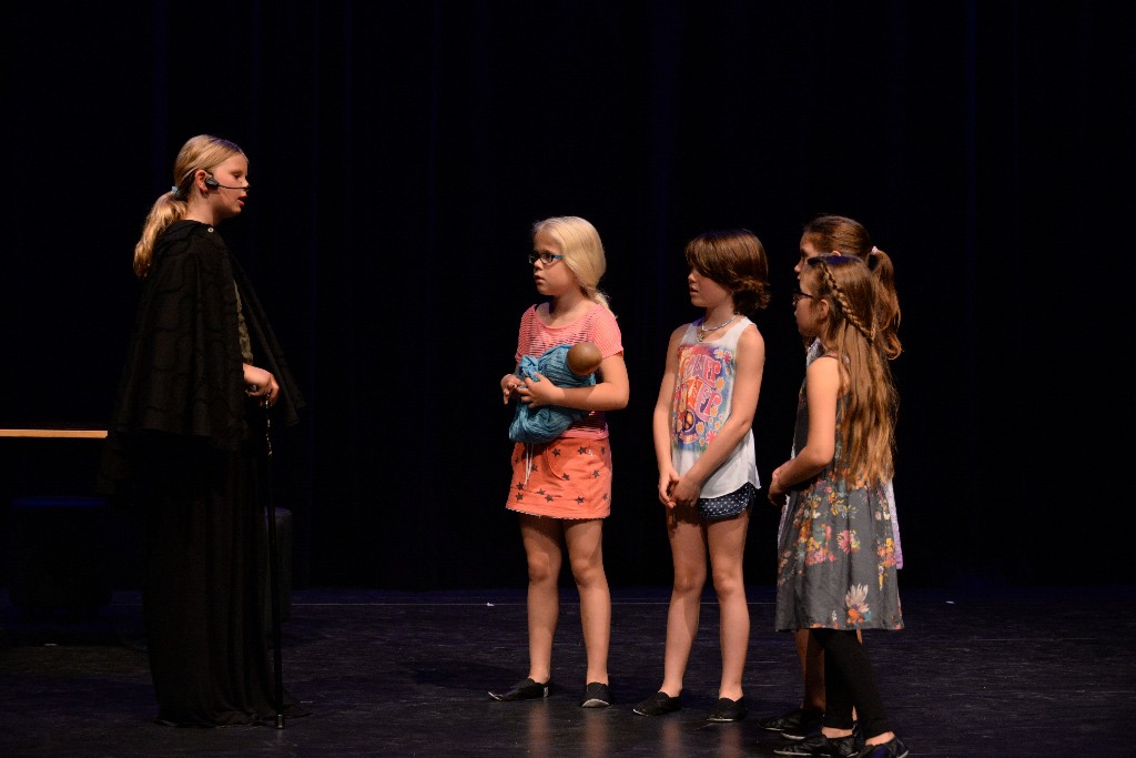 ../Images/Musical Nanny de Vries 163.jpg